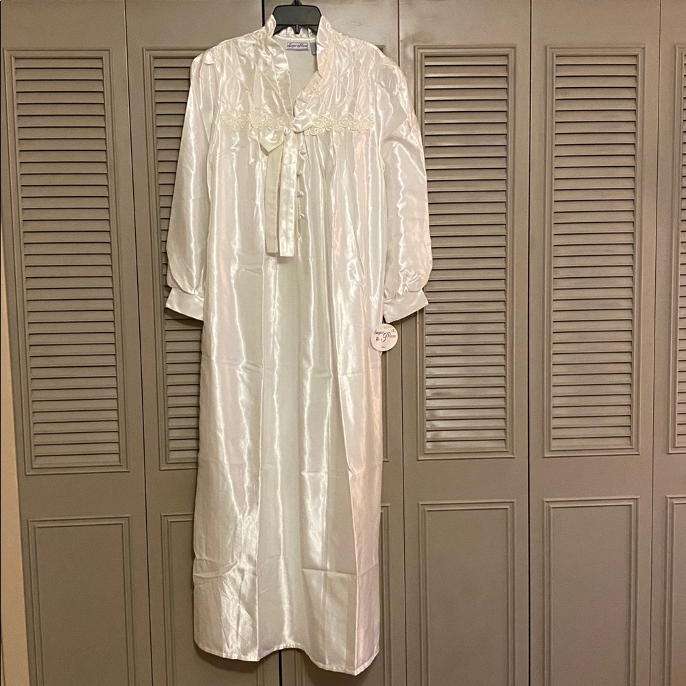 Sugar Plum Nightgown